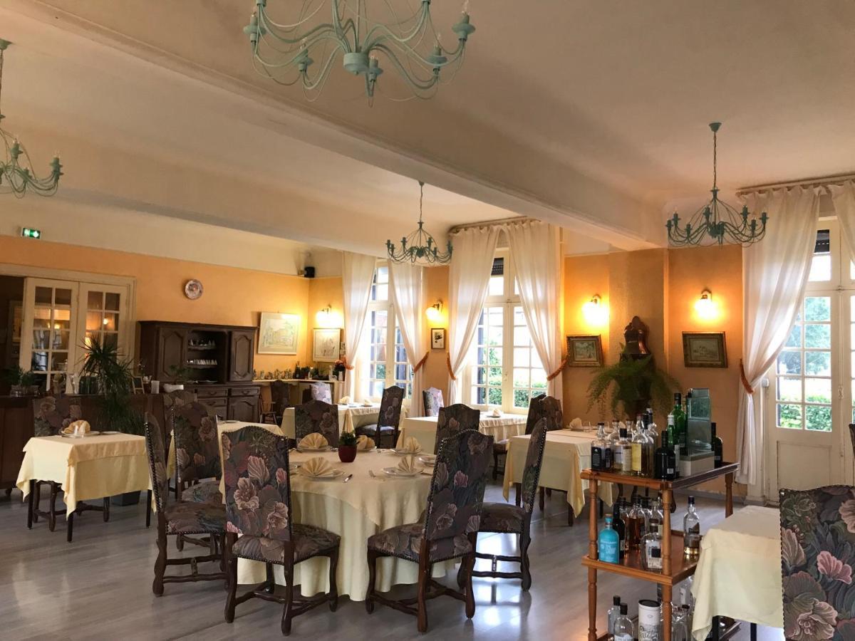 Logis Hotel & Restaurant - Auberge De La Foret Hazebrouck Kültér fotó