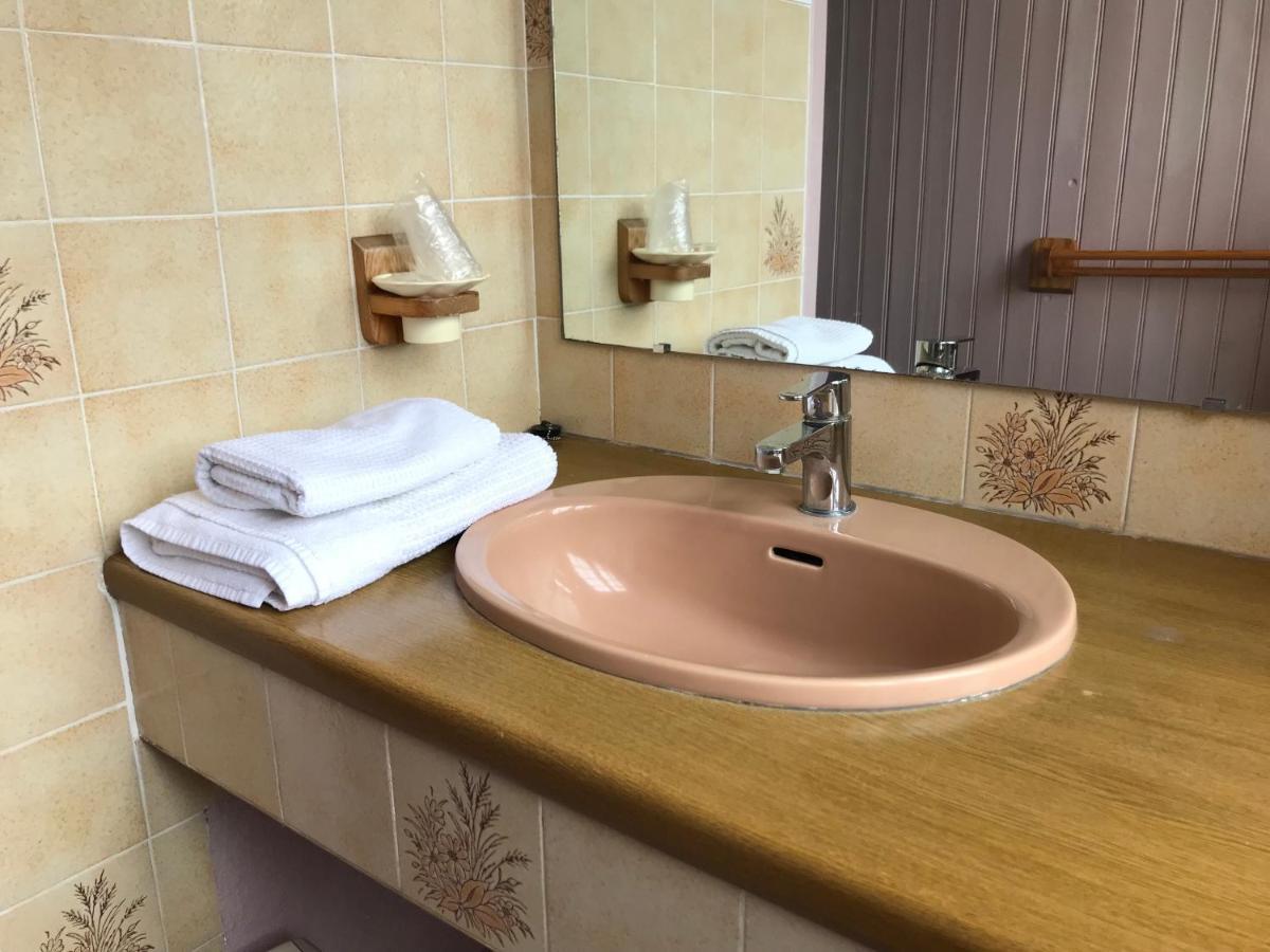 Logis Hotel & Restaurant - Auberge De La Foret Hazebrouck Kültér fotó