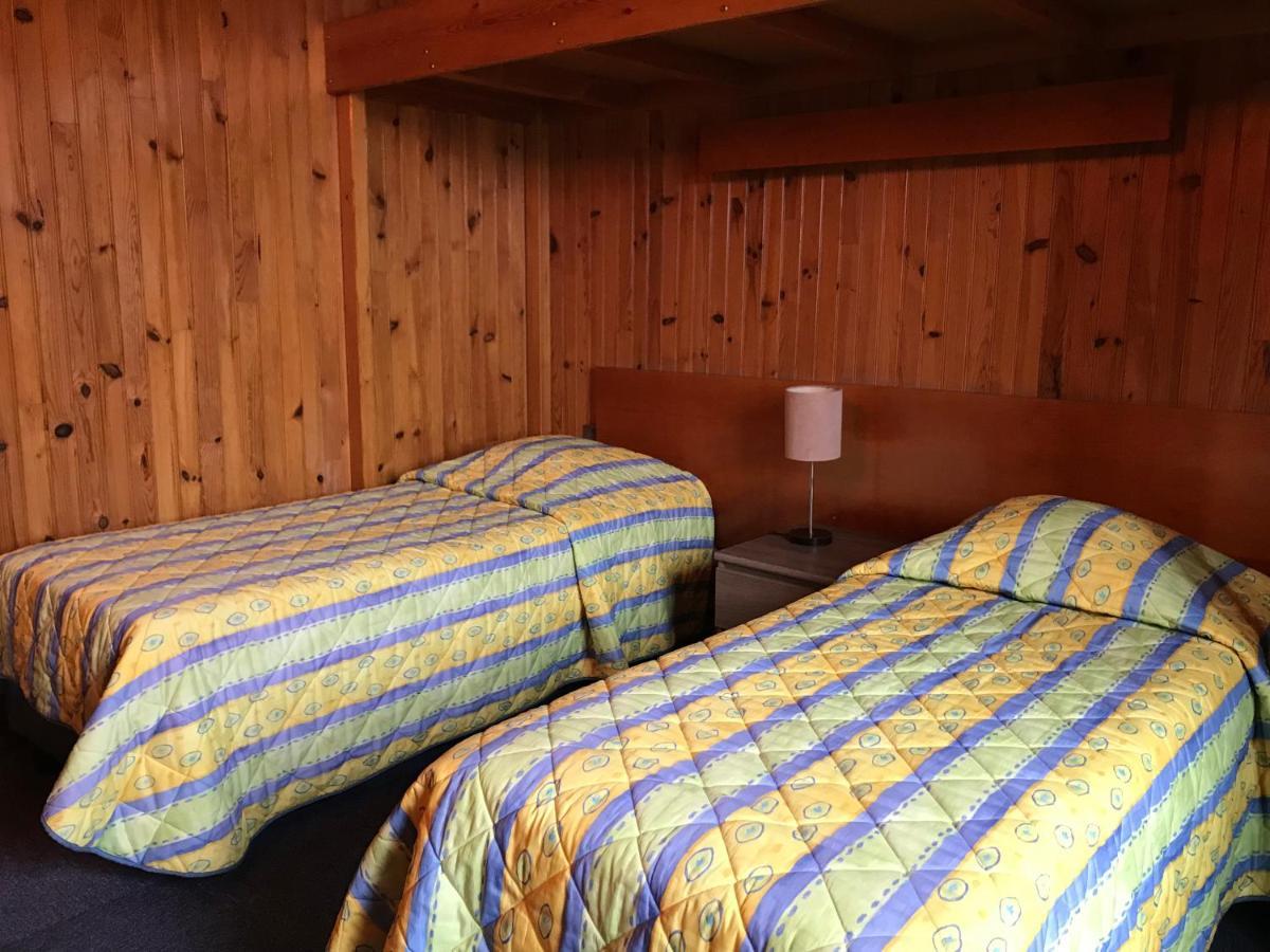Logis Hotel & Restaurant - Auberge De La Foret Hazebrouck Kültér fotó